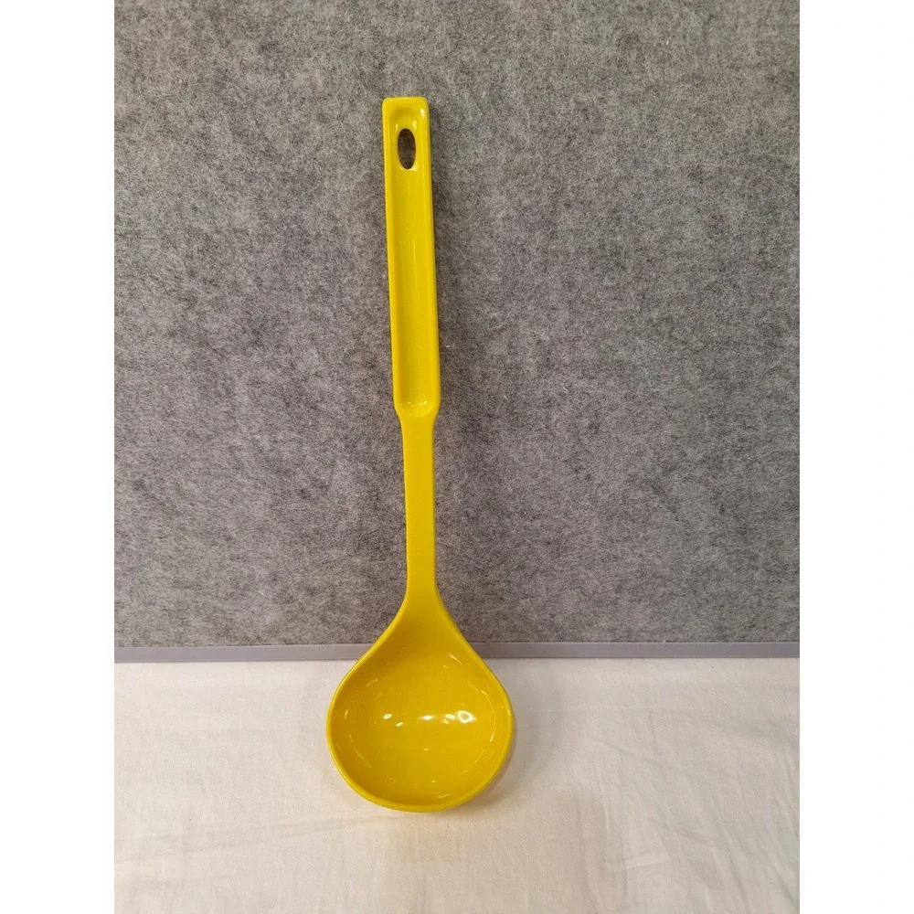 Lustro-Ware vintage lustro
